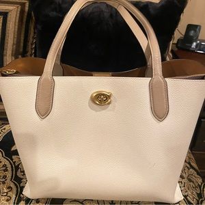 COPY - Very nice Coach handbag tote.one little, tiny scratch— see last picture.